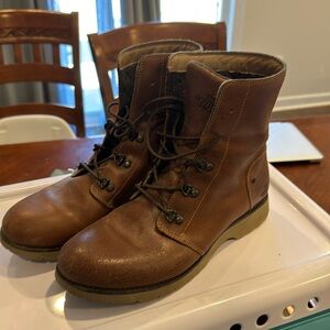 North face boots 8.5